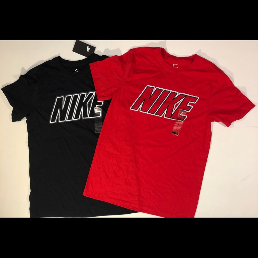 Two Nike tee’s